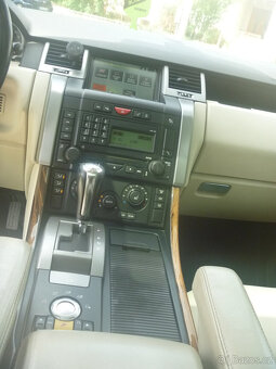 LAND ROVER Range Rover sport 3,6 TdV8 200 kW - 6