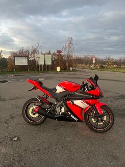 Yamaha Yzf r125 - 6