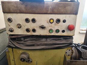 Odvalovací frézka na ozubení - 6