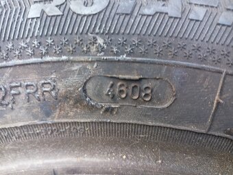 Prodám 2 x nové zimní pneu FULDA 175/65/14 - 6