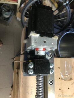 Cnc portálová frézka hobby 180 x 85 cm - 6