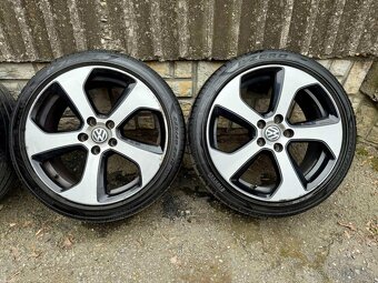 Originální Alu kola Volkswagen GTI 5x112 r18 letní pneu 5mm - 6
