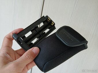 Nikon mb-d17 originální grip - 6