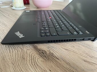 super tenké Lenovo T14s - dotyk LCD, baterie 10h, 16GB RAM - 6