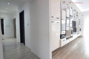 Prodej rodinného domu 4+kk, 3+kk a 2+kk, 250 m2, pozemek 180 - 6