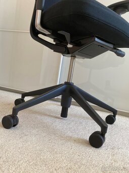 Kancelářská židle - Vitra ID Soft PC 25000,- NOVÁ - 6