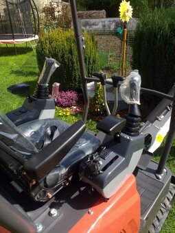 LeiTe LT 1012 minibagr jednoválec KOOP Diesel, chladič hydr. - 6