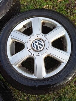 Alu disky na VW originál 5x112,7J x 16H2 + pneu téměř nejeté - 6