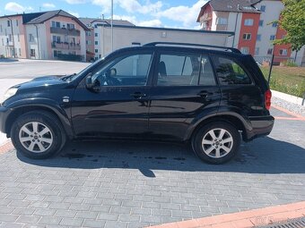 Toyota RAV4 2,0D 4x4 - 6