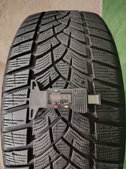 4ks zanovni zimni 215/50/18 Goodyear - 6