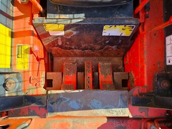 Prodám nakladač Thomas HD T 233 - 6