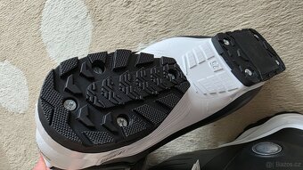 Nové dámské lyžáky Salomon vel.25/25,5 - 6