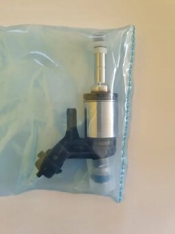4x Vstřikovací ventil BOSCH 0 261 500 494 - 6