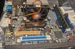 Základní deska AOpen UX4SG-1394 socket: 478 s CPU a RAM - 6