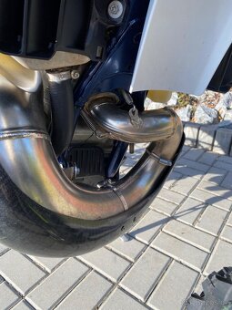 Prodám Husqvarna TE 300 TBI, model 2024, vynikající stav - 6