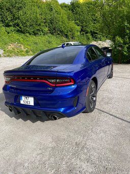 Dodge charger 5,7 hemi v8 - 6