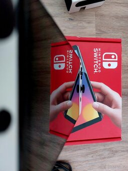 Nintendo Switch OLED - Top stav - 6