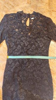 Černé krajkové šaty - 6