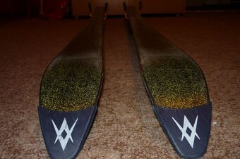 Sjezdové lyže Völk - 6