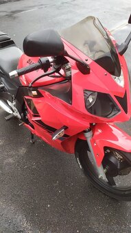 Daelim Roadwin 125 r - 6