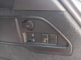 Volkswagen Touareg 3.0 TDI , 176 kw - 6