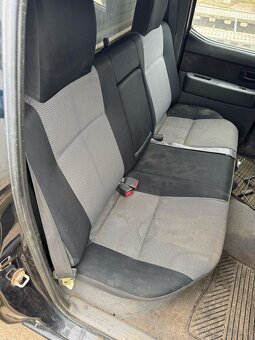 Havarovaný Ford Ranger 2,5 výkon 105kw, najeto 113tis.km - 6