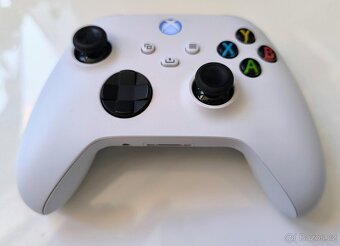 Herní konzole Microsoft Xbox Series S - 6