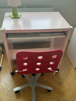 Ikea psaci stul z dětského pokoje - 6