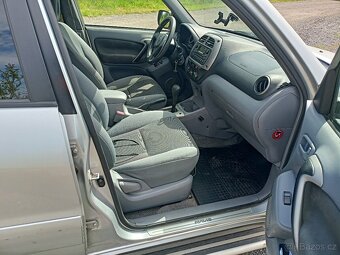 Toyota RAV4 2.0i 110kw 4x4 - 6