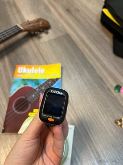 Prodávám ukulele značky Cascha - 6
