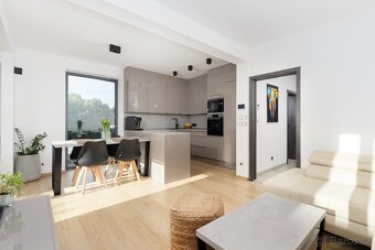 Novostavba Zlín Kudlov, rodinný dům 117 m², pozemek 520 m² - 6