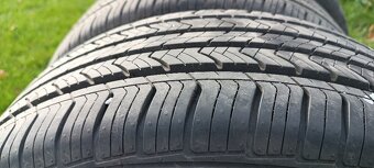 Pneu Maxxis 215/55 R17 - 6