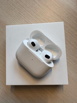 iPhone 13 Pro
128gb
Kondice baterie 79%, jinak jako nový - 6