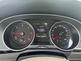 Passat B8 4MOT BiTDi 176kW Highline R-line - 6
