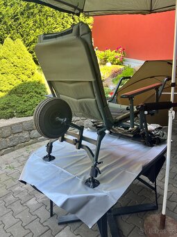 křeslo Mivardi s kolečkem - 6