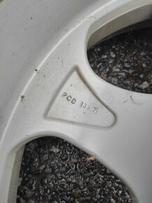 ALU disky na Toyota Hilux 8J x 17 - 6