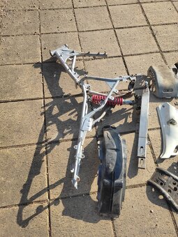 Prodám díly Hyosung RX 125 - 6