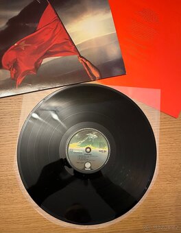 Thin Lizzy – Renegade - 6