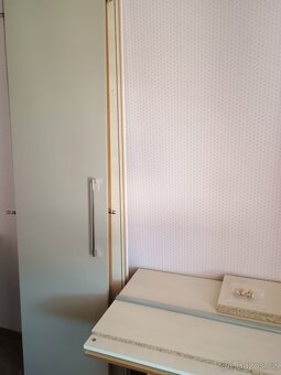 Skříň šatní - 6