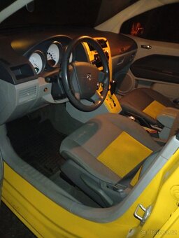 Dodge Caliber pohon všech kol 2.4i 128kw nájezd 122000 - 6