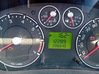 Ford Fusion 1,4 - 6