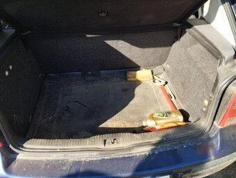 VW golf IV 1.6 - 6