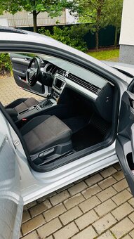 Volkswagen Passat 3C - 6