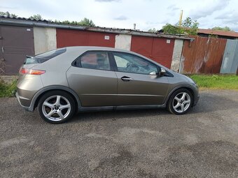 Honda Civic 8g - 6