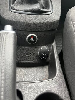 Ford fiesta 1.4 gpl - 6