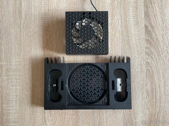 iPega multifunkční nabíjecí stojan - Xbox series X - 6