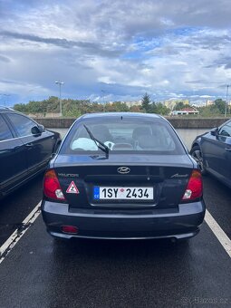 2006 Hyundai Accent - 6