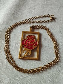 Bižuterie Lidická růže MDŽ 1972 - 6