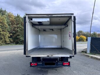 IVECO 35S18 3.0 HI-MATIC MRAZÁK -32 ZÁSUVKA LED - 6