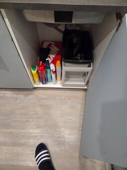Kuchyň se spotřebiči - nové - 6